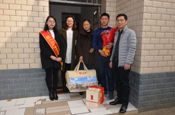 和諧和睦 溫情進(jìn)家